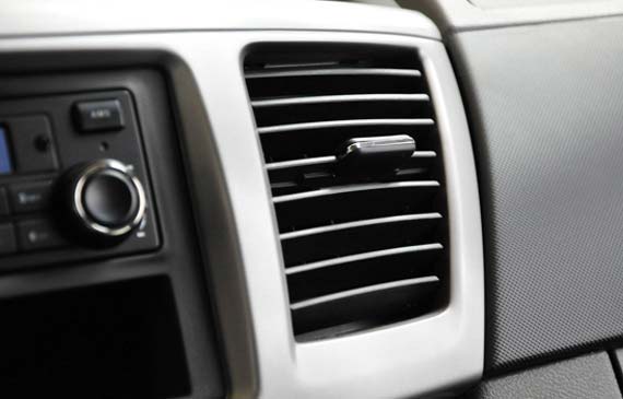 汽车空调检漏工具.jpg 汽车空调检漏工具.jpg