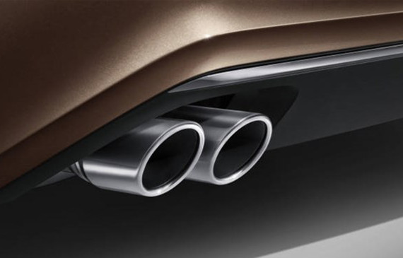 汽车排气管检漏.jpg 汽车排气管检漏.jpg