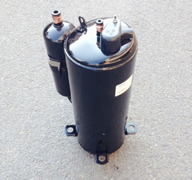 储液器检漏.jpg 储液器检漏.jpg