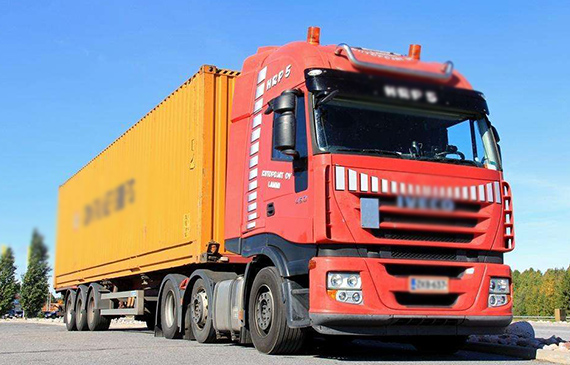 卡车空调测漏.jpg 卡车空调测漏.jpg