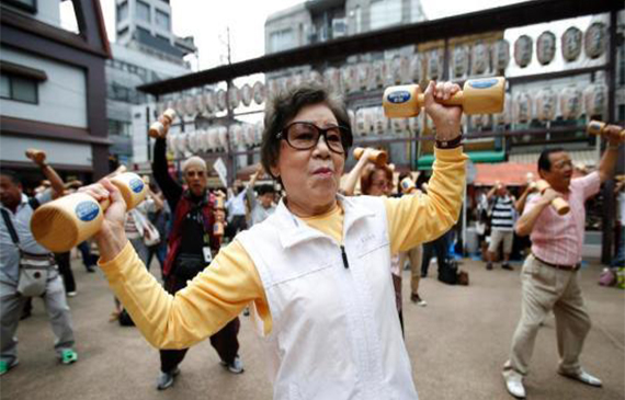 日本平均寿命再创新高.jpg 日本平均寿命再创新高.jpg