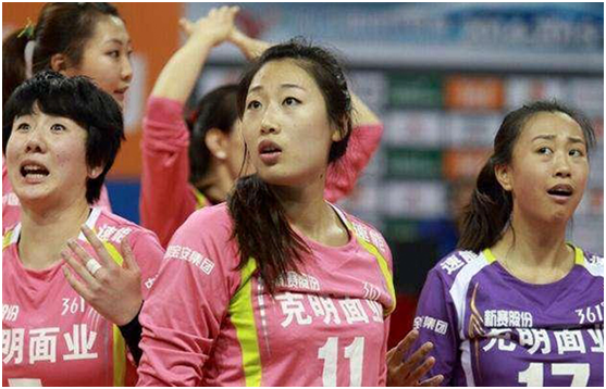 八一女排胜美国队.png