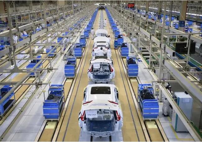 汽车生产流水线 .jpg