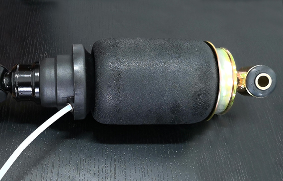 气囊减震器检漏还在用水检,你OUT了! 气囊减震器检漏还在用水检,你OUT了!