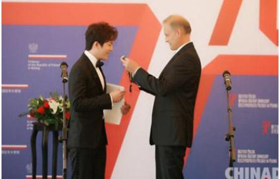 李云迪获金质勋章之【超钜微检】密封元器件检漏仪怎么检? 李云迪获金质勋章之【超钜微检】密封元器件检漏仪怎么检?